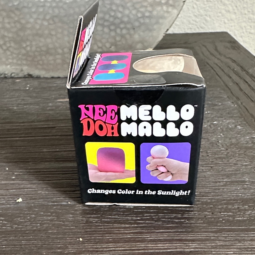 VIRAL 🌪️🐣 NeeDoh Mello Mallo Color-Changing Marshmallow Squishy - Yellow 🐣🚀 - Picture 5 of 11